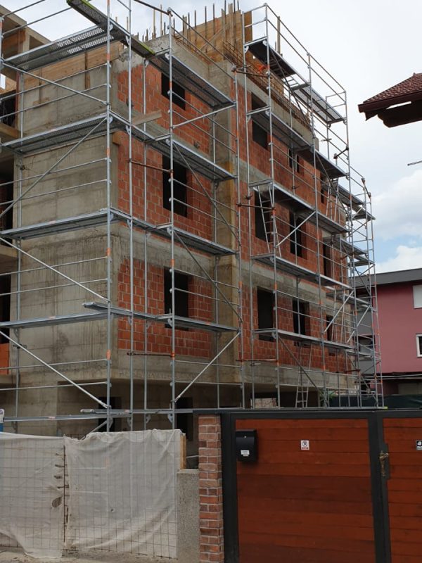 Iznajmljivanje građevniske Layher skele najkavalitenije na tržištu - Trojka Plus Banja Luka